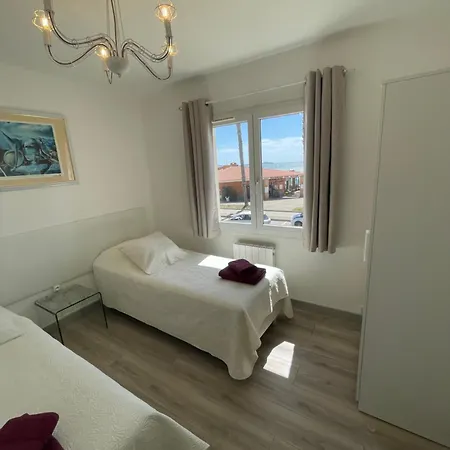 La Plage Six-Fours-les-Plages Exterior foto